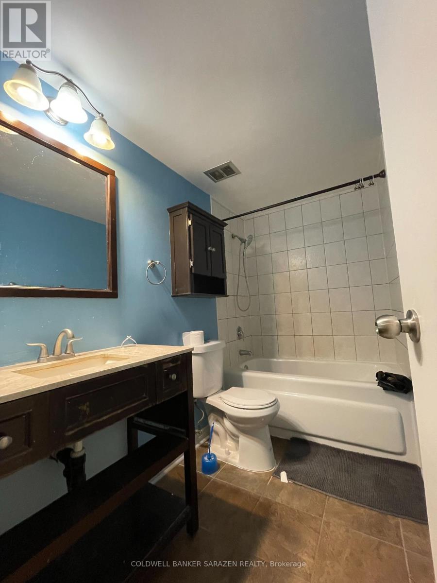 10 - 4868 Hendon Way