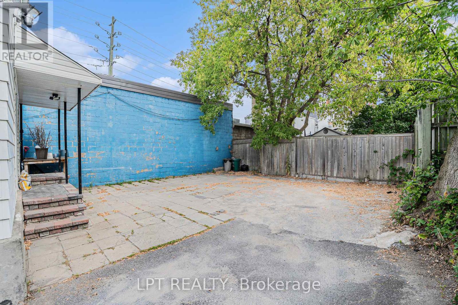 257 Parkdale Avenue