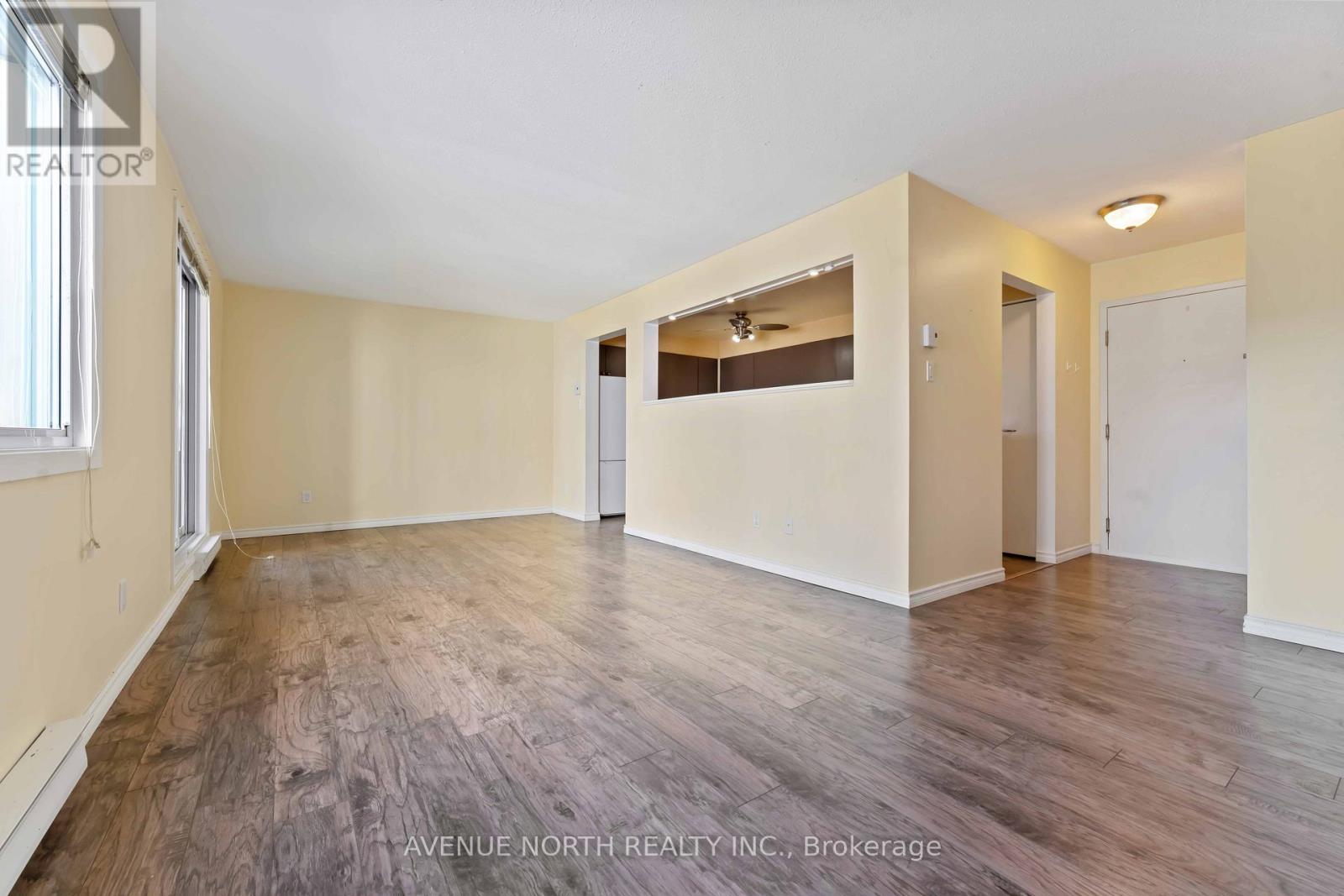 200 - 214 Viewmount Drive