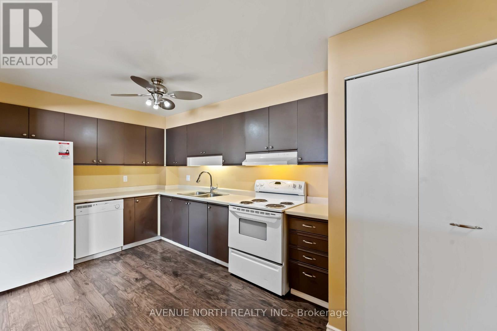 200 - 214 Viewmount Drive