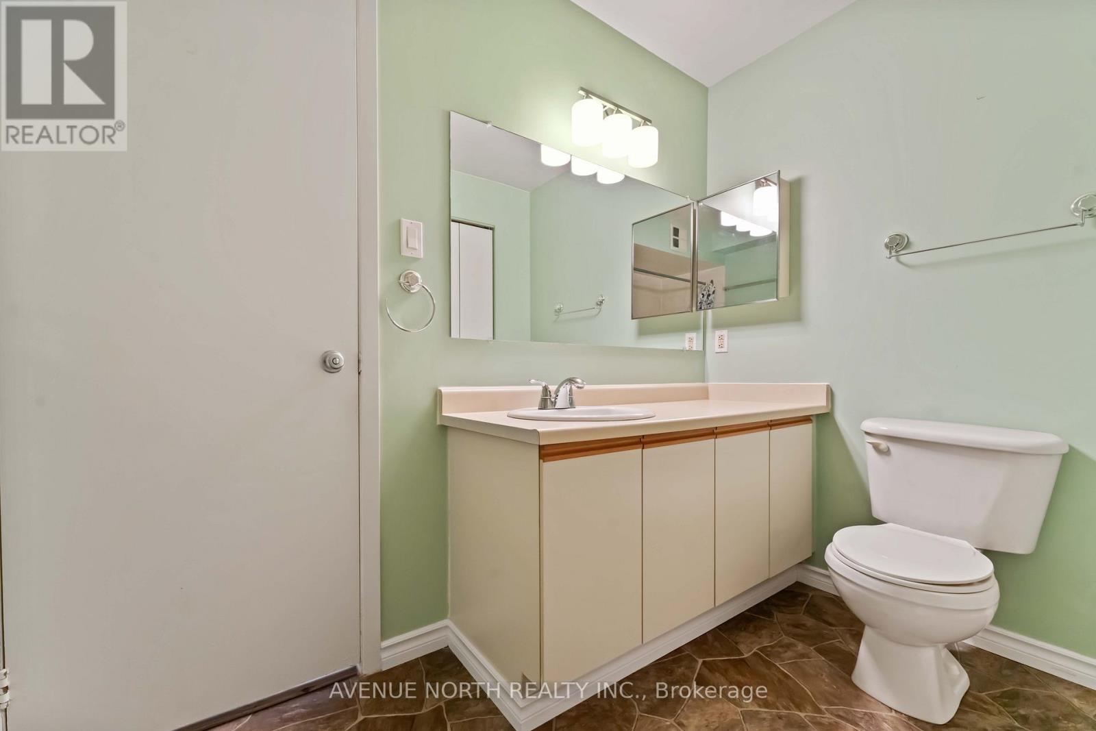 200 - 214 Viewmount Drive