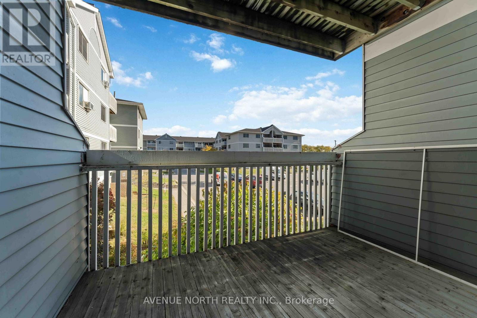 200 - 214 Viewmount Drive