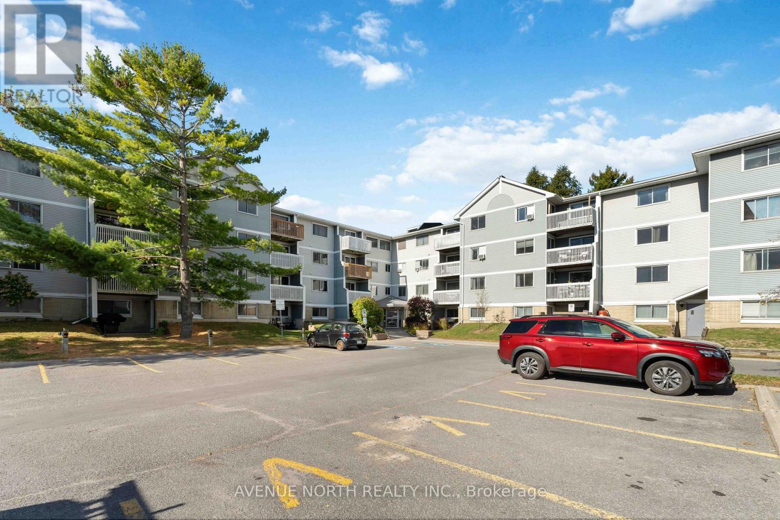 200 - 214 Viewmount Drive