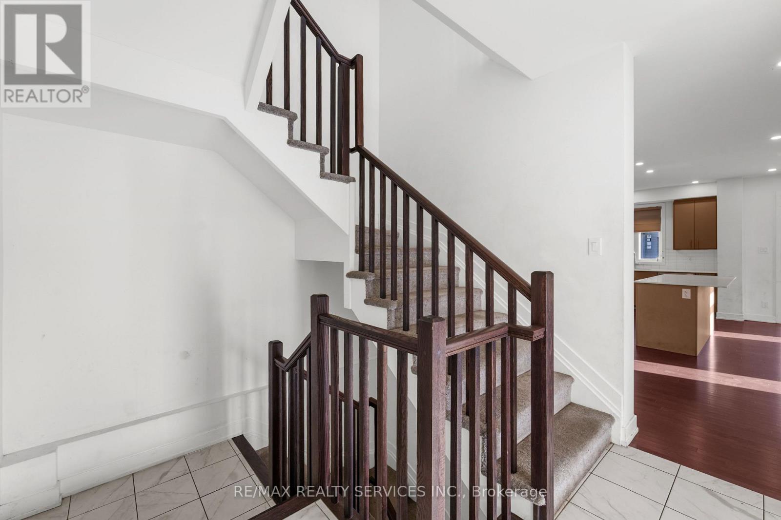 51 Moosonee Crescent