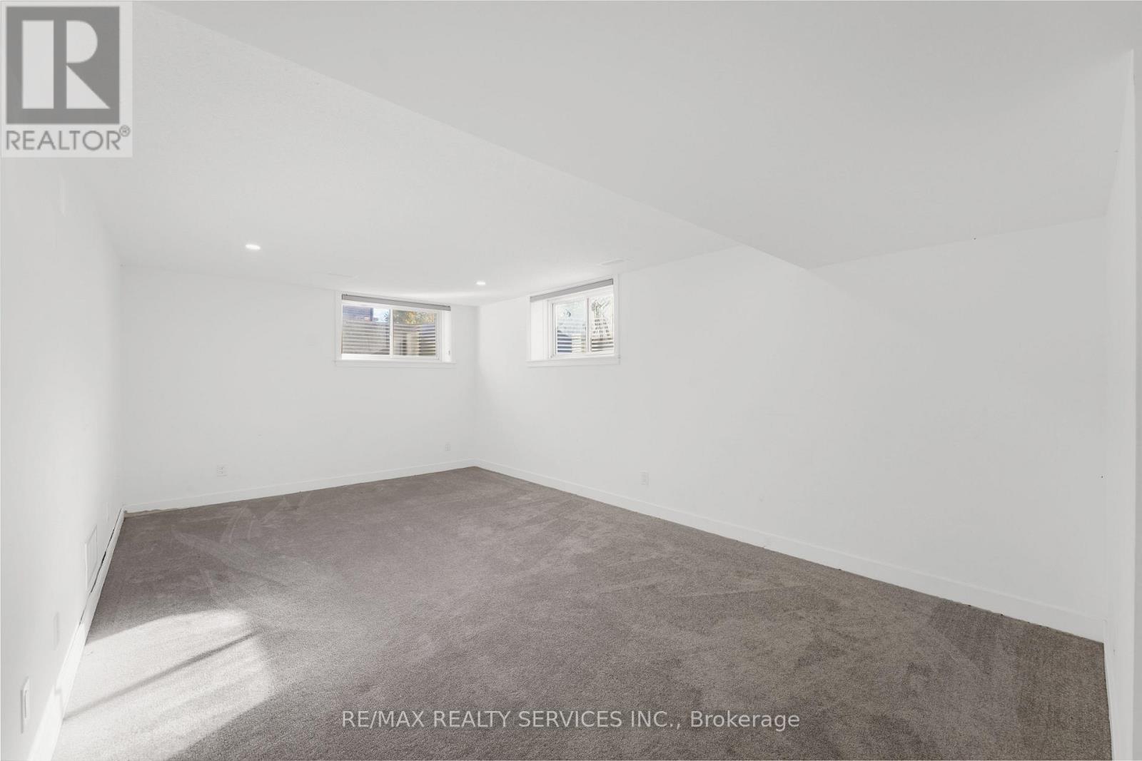 51 Moosonee Crescent