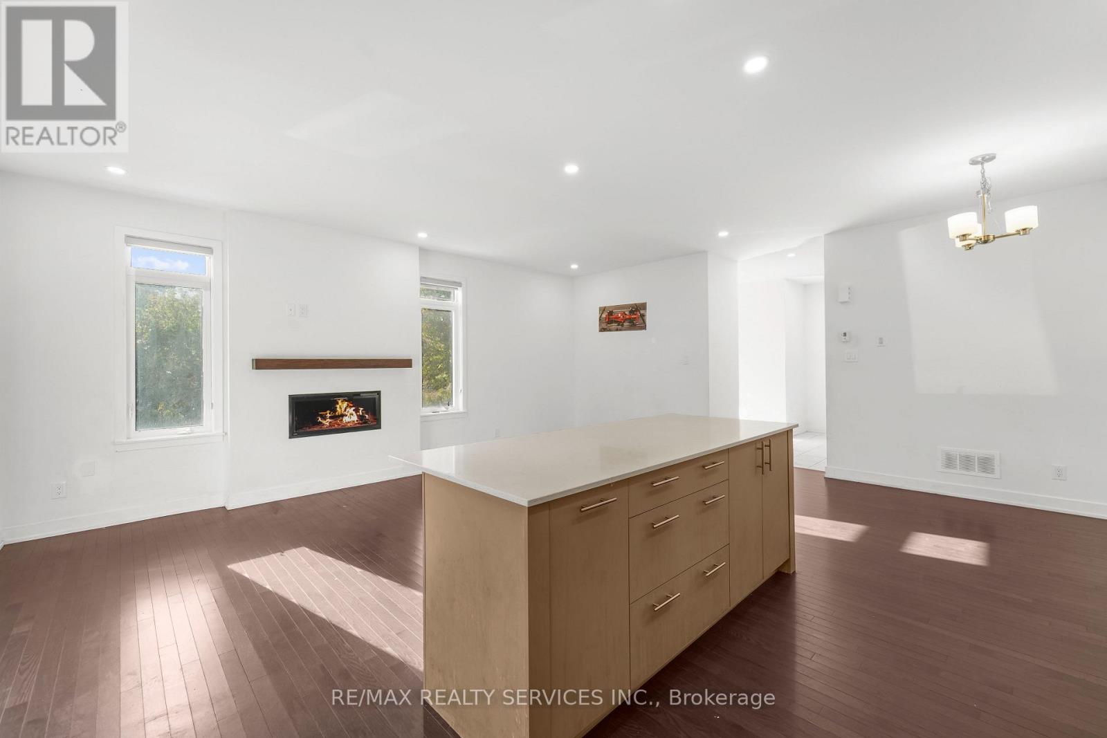 51 Moosonee Crescent