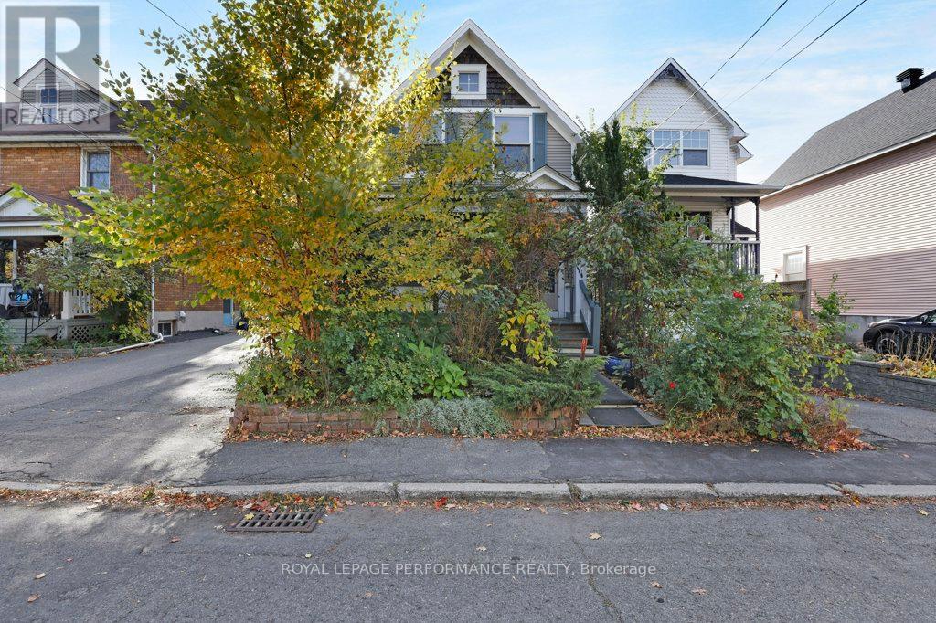 32 Herridge Street