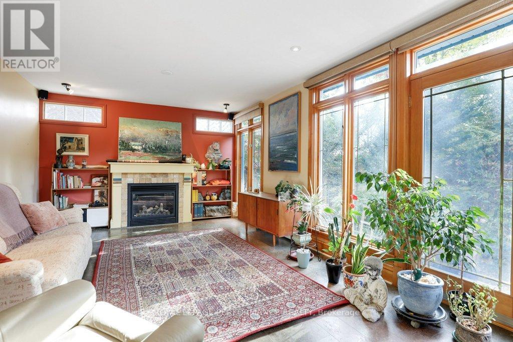 32 Herridge Street