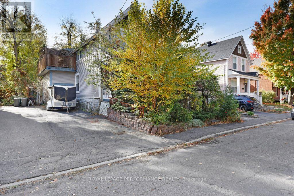 32 Herridge Street