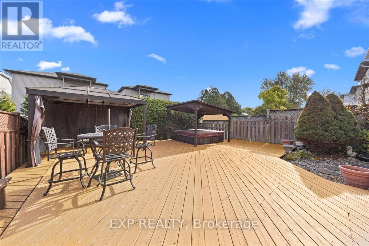 1871 Markwell Crescent