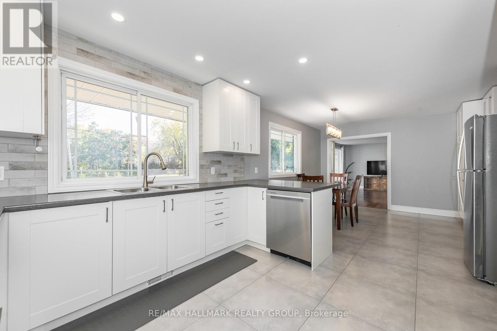 404 Bouchard Street