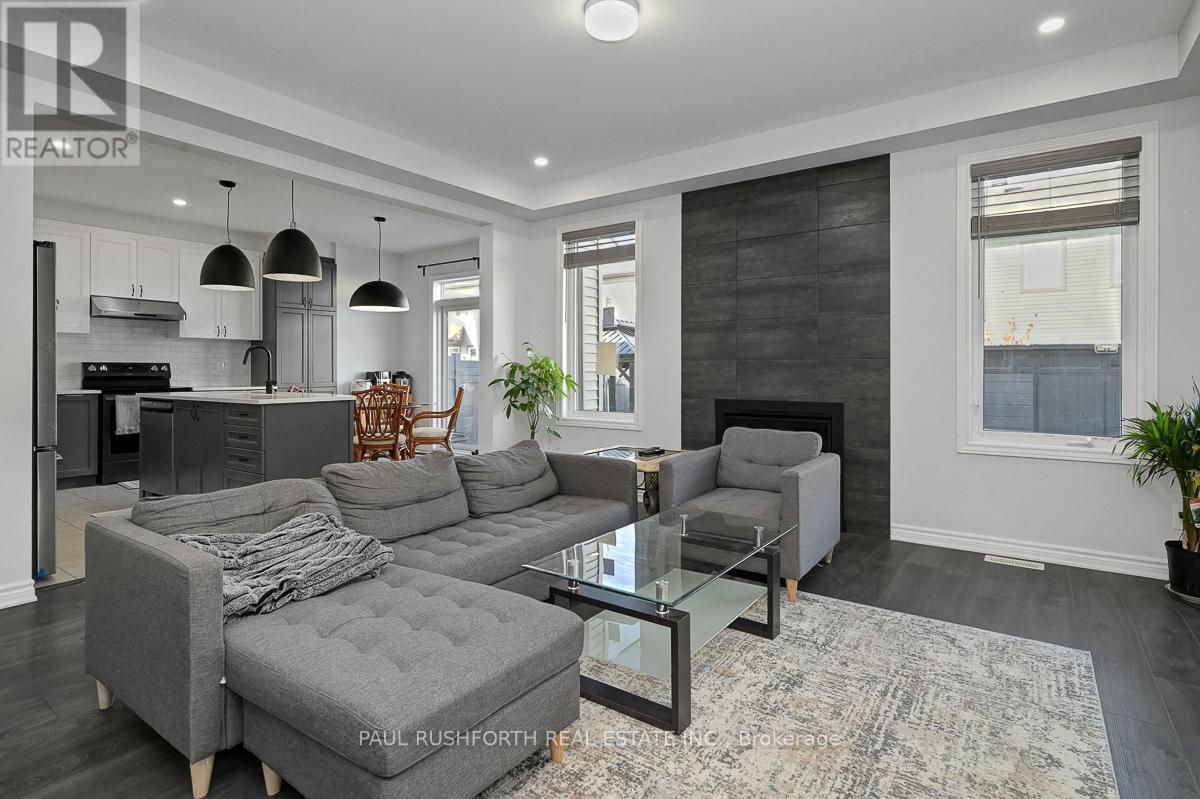 45 Mudminnow Crescent