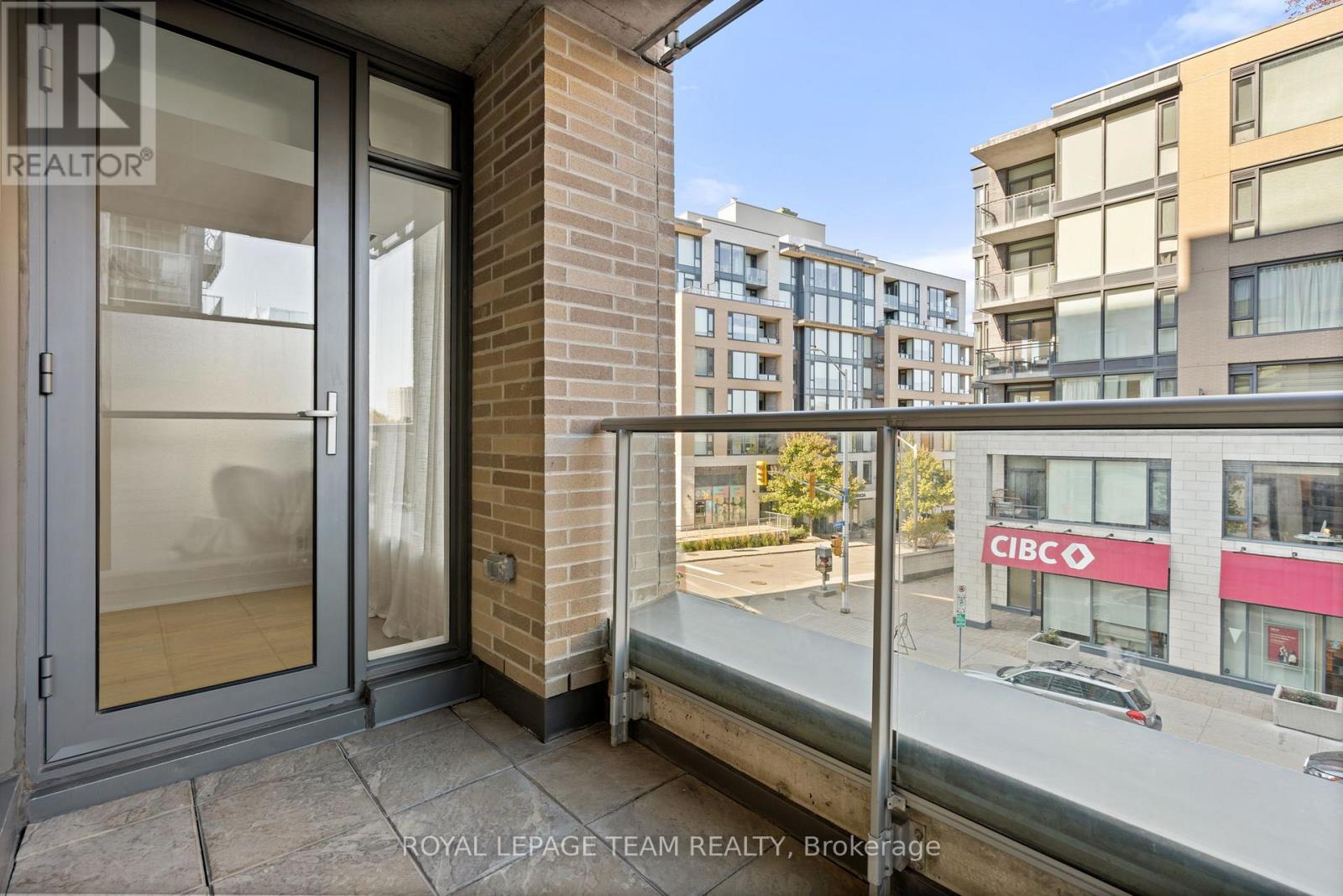 207 - 108 Richmond Road