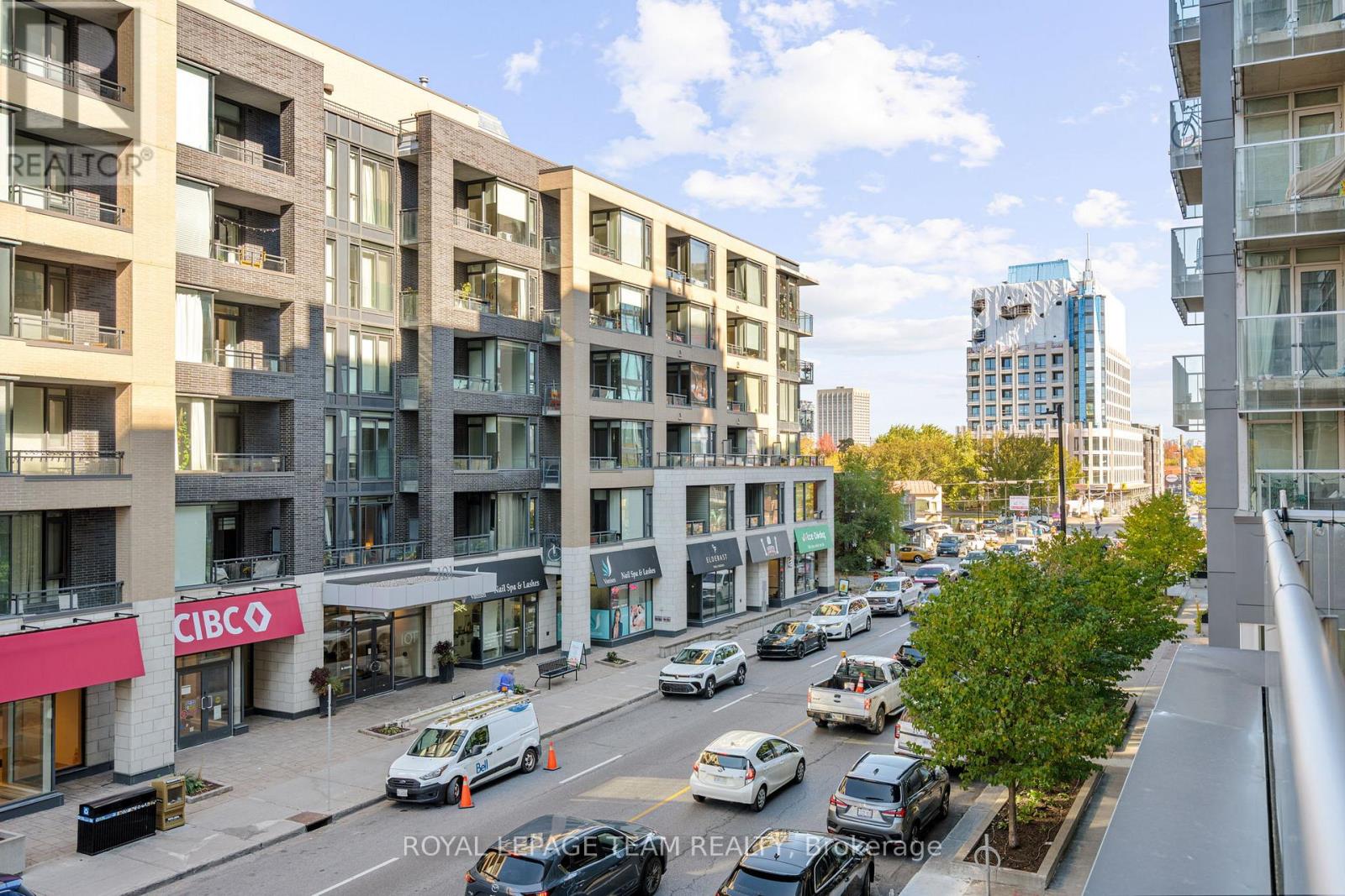 207 - 108 Richmond Road
