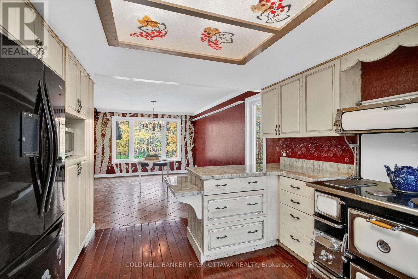183 Foster Road