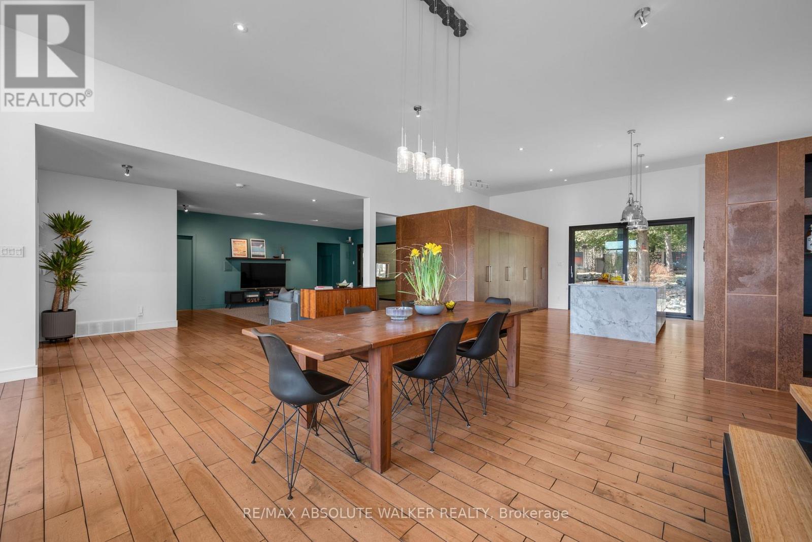 19421 Kenyon Concession 1 Road