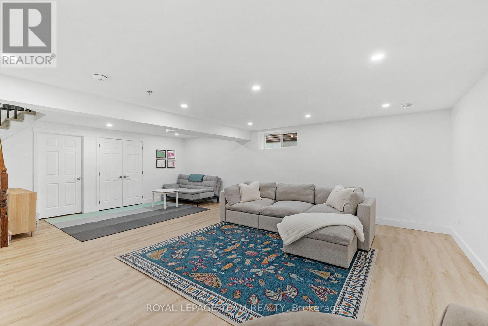 248 Shinny Avenue