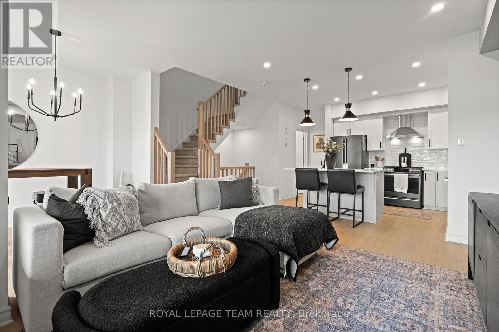 14 Verglas Lane