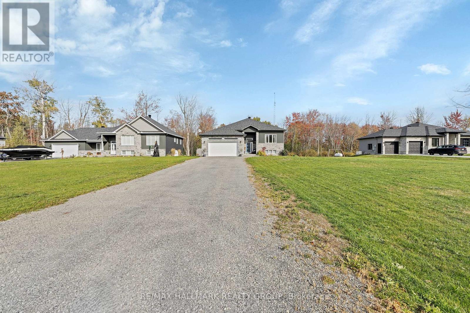 1350 Country Lane