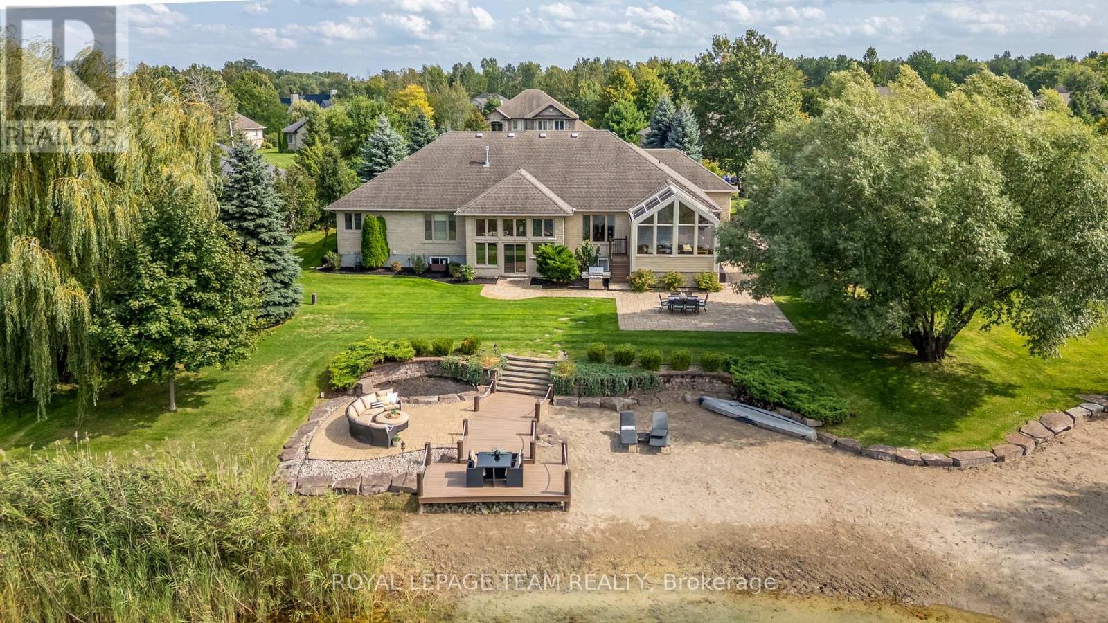 6903 Lake Forest Walk