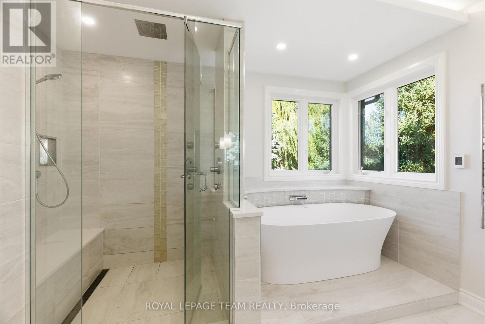 6903 Lake Forest Walk