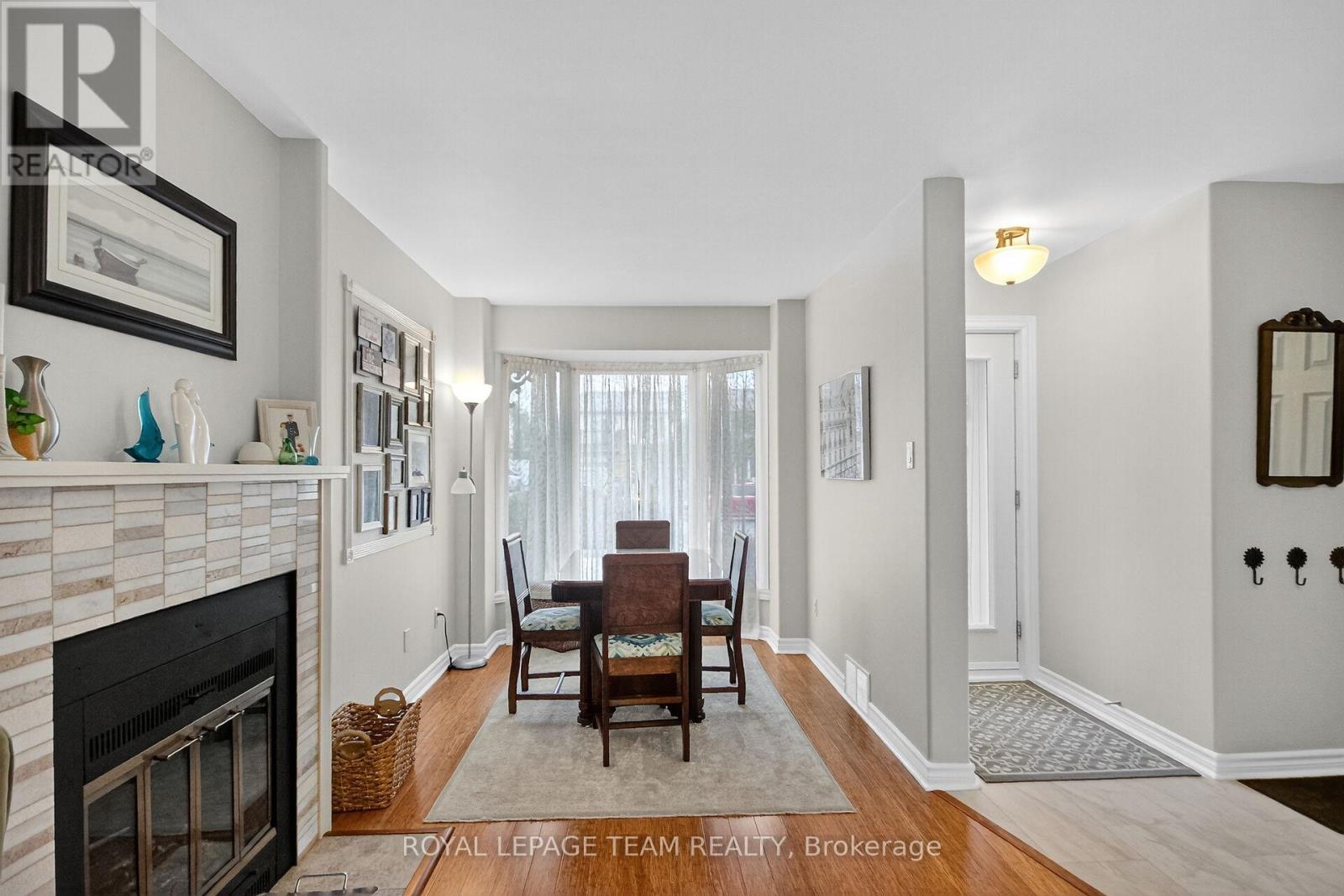 21 Raftus Square