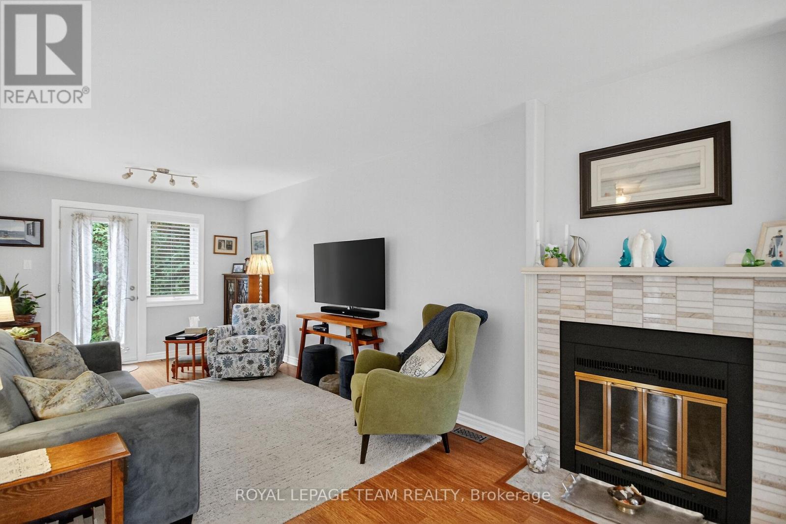 21 Raftus Square
