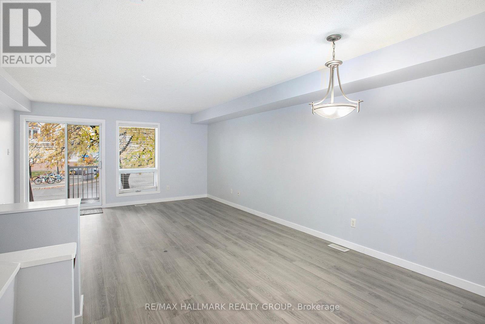 281 Aquaview Drive