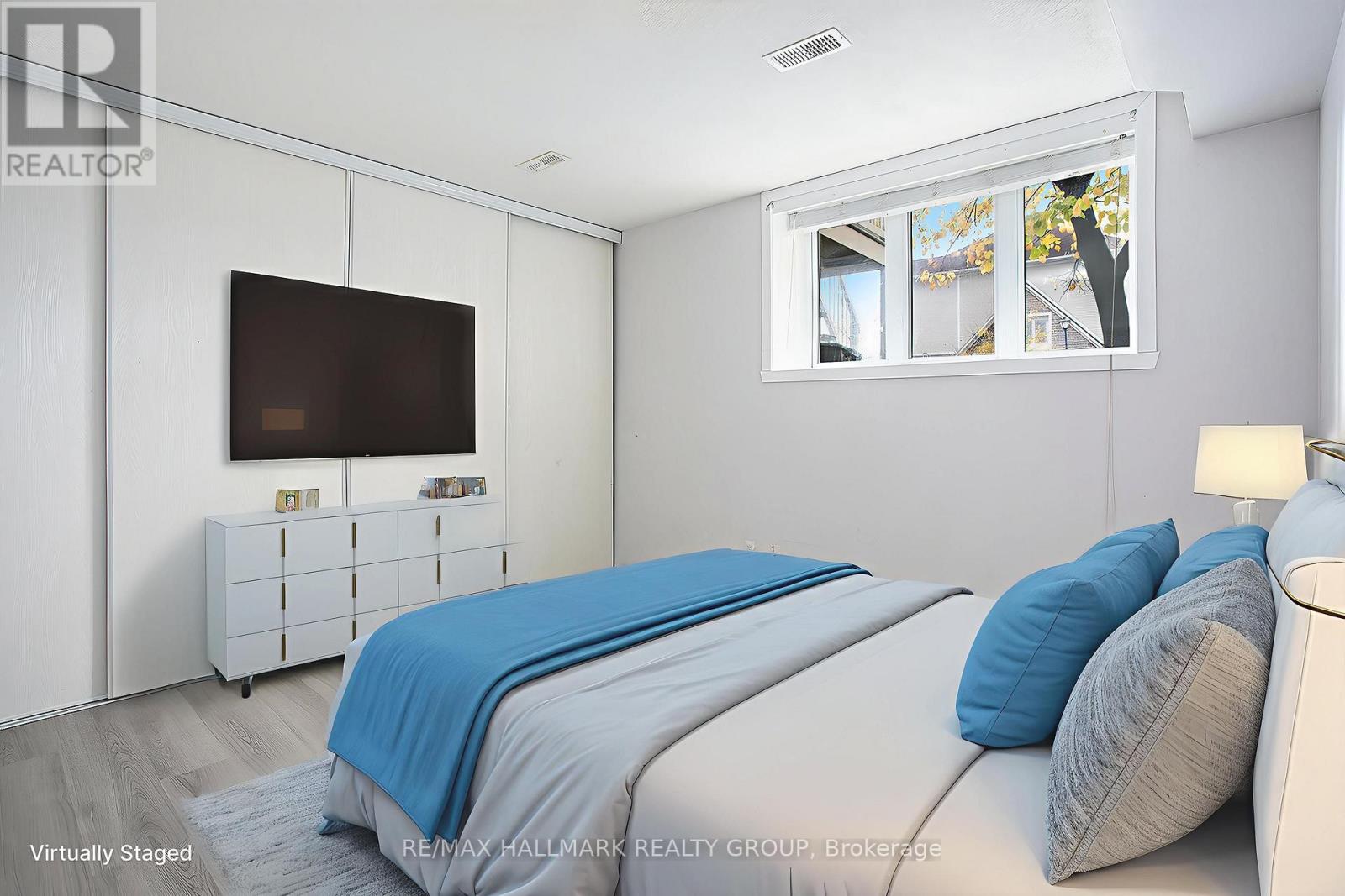 281 Aquaview Drive