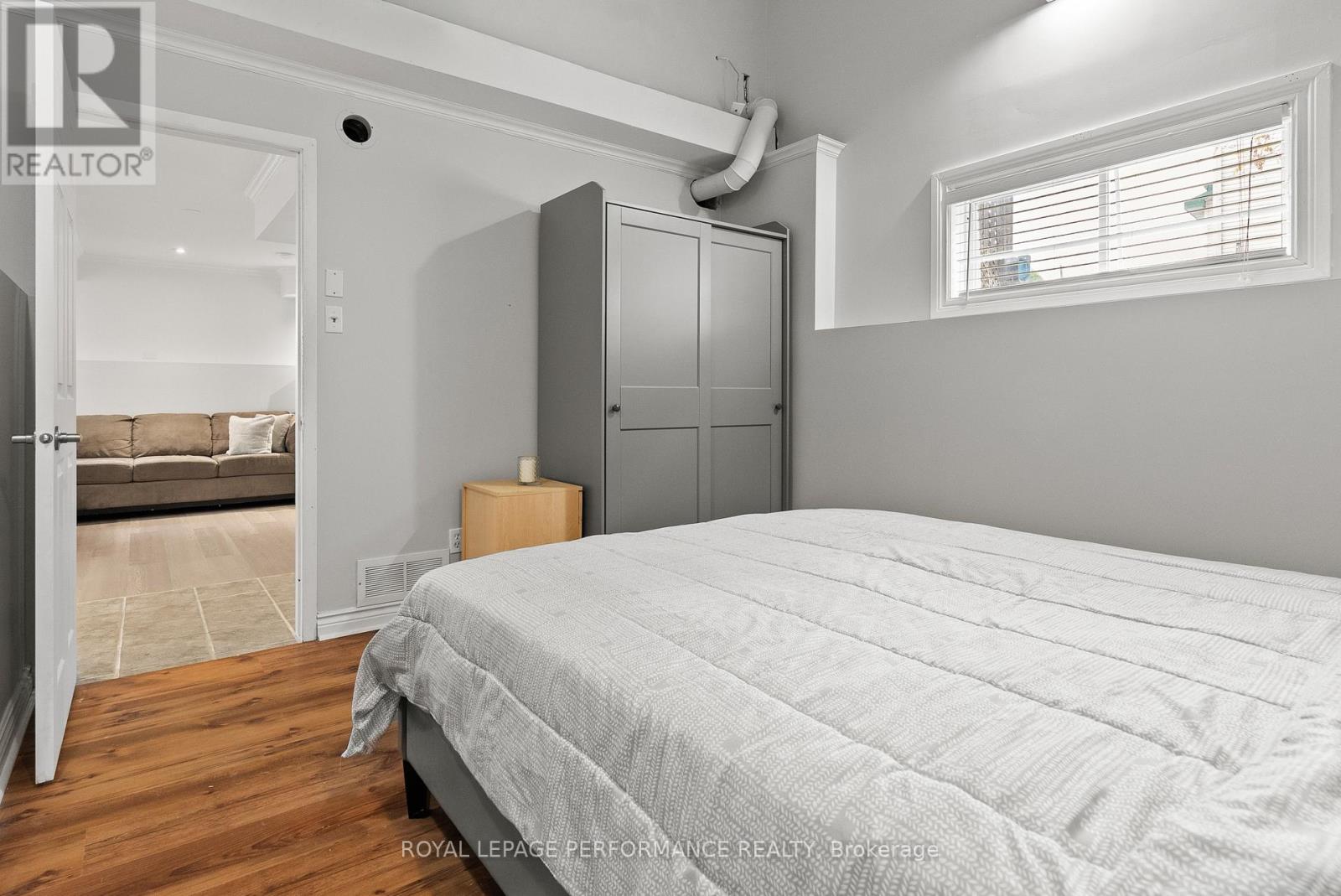699 Payer Street