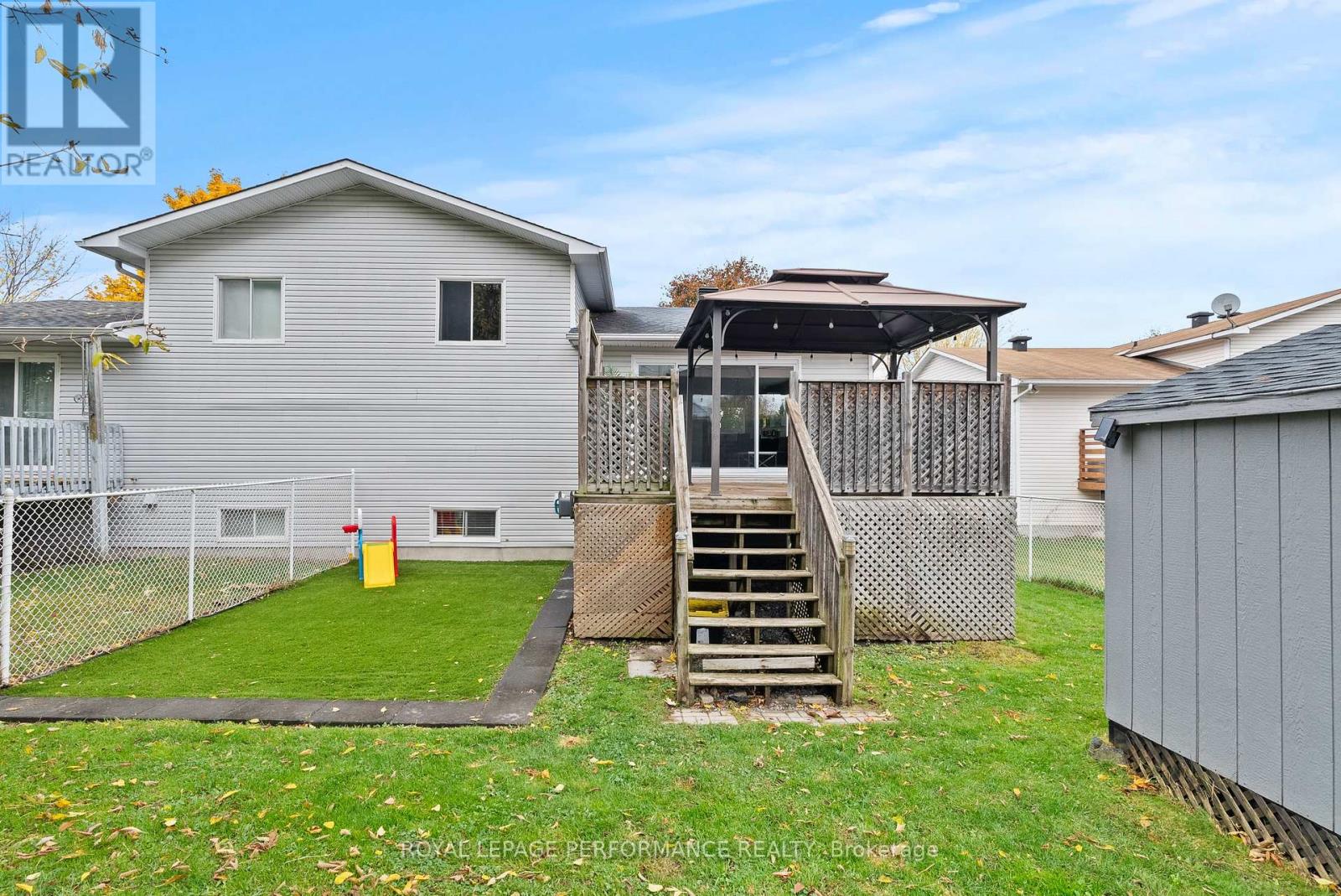 699 Payer Street