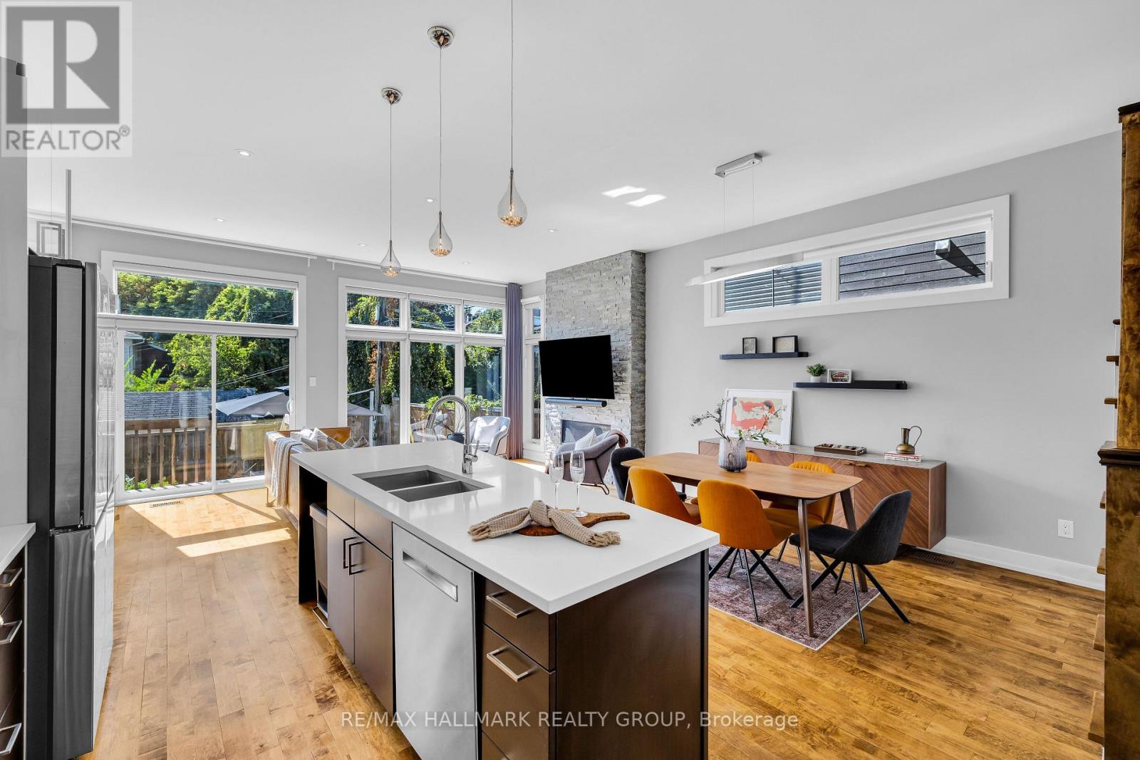 42b Young Street