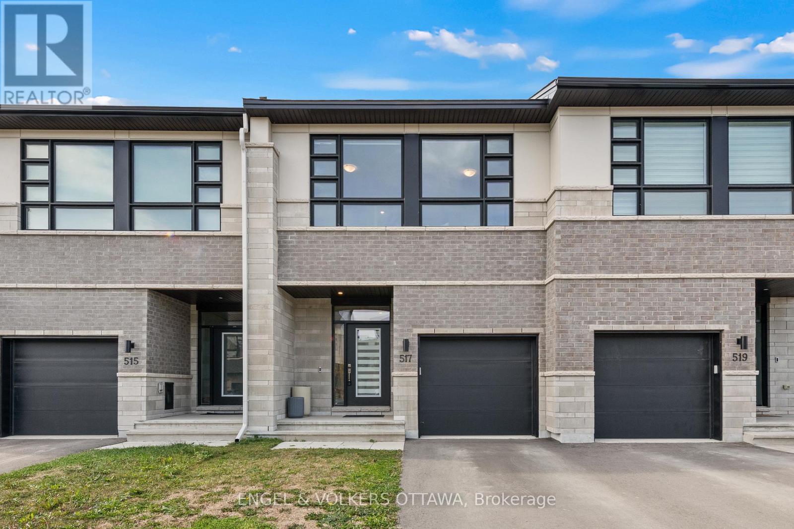 517 Cobra Crescent