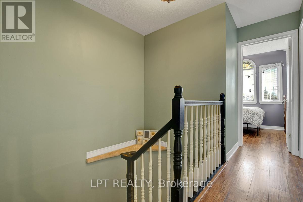204 Forestglade Crescent