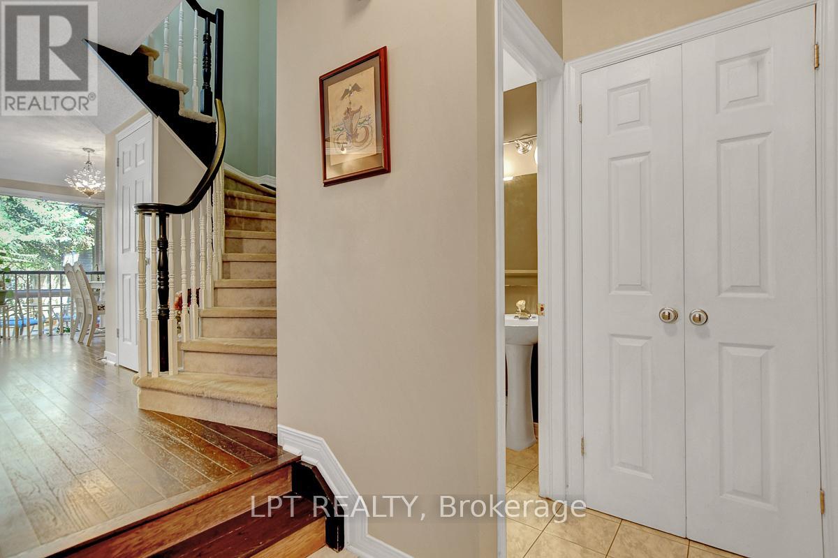 204 Forestglade Crescent