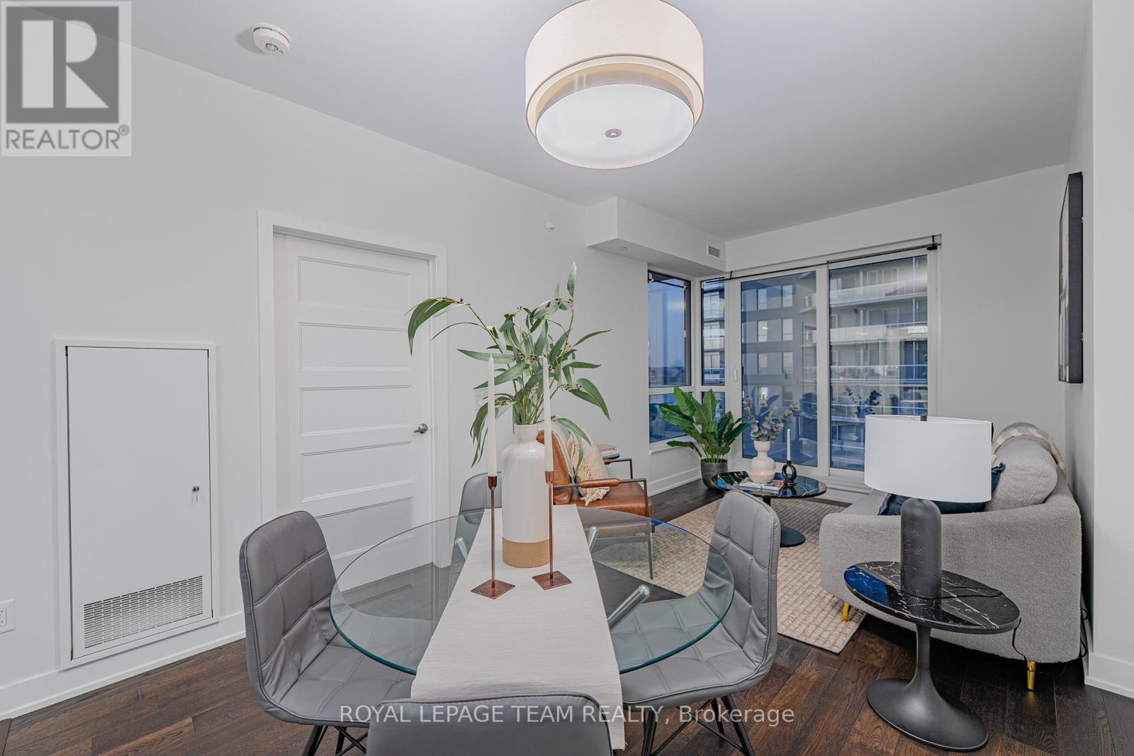 1106 - 200 Inlet Private