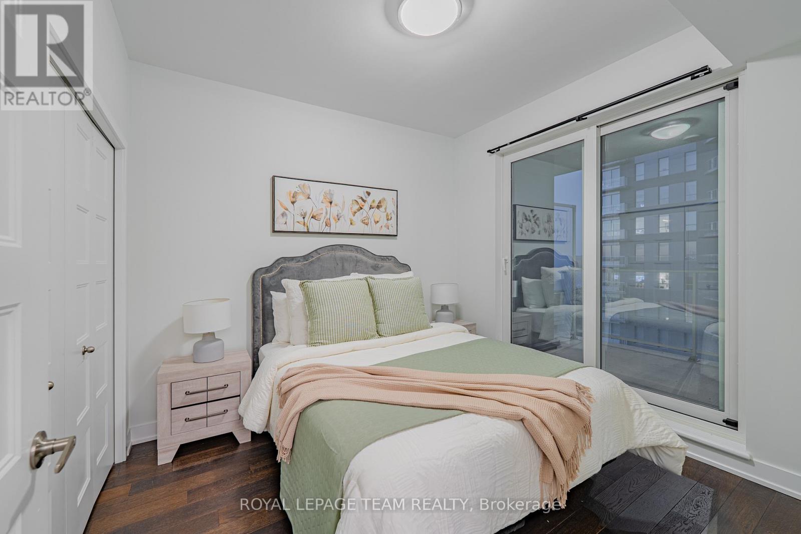 1106 - 200 Inlet Private