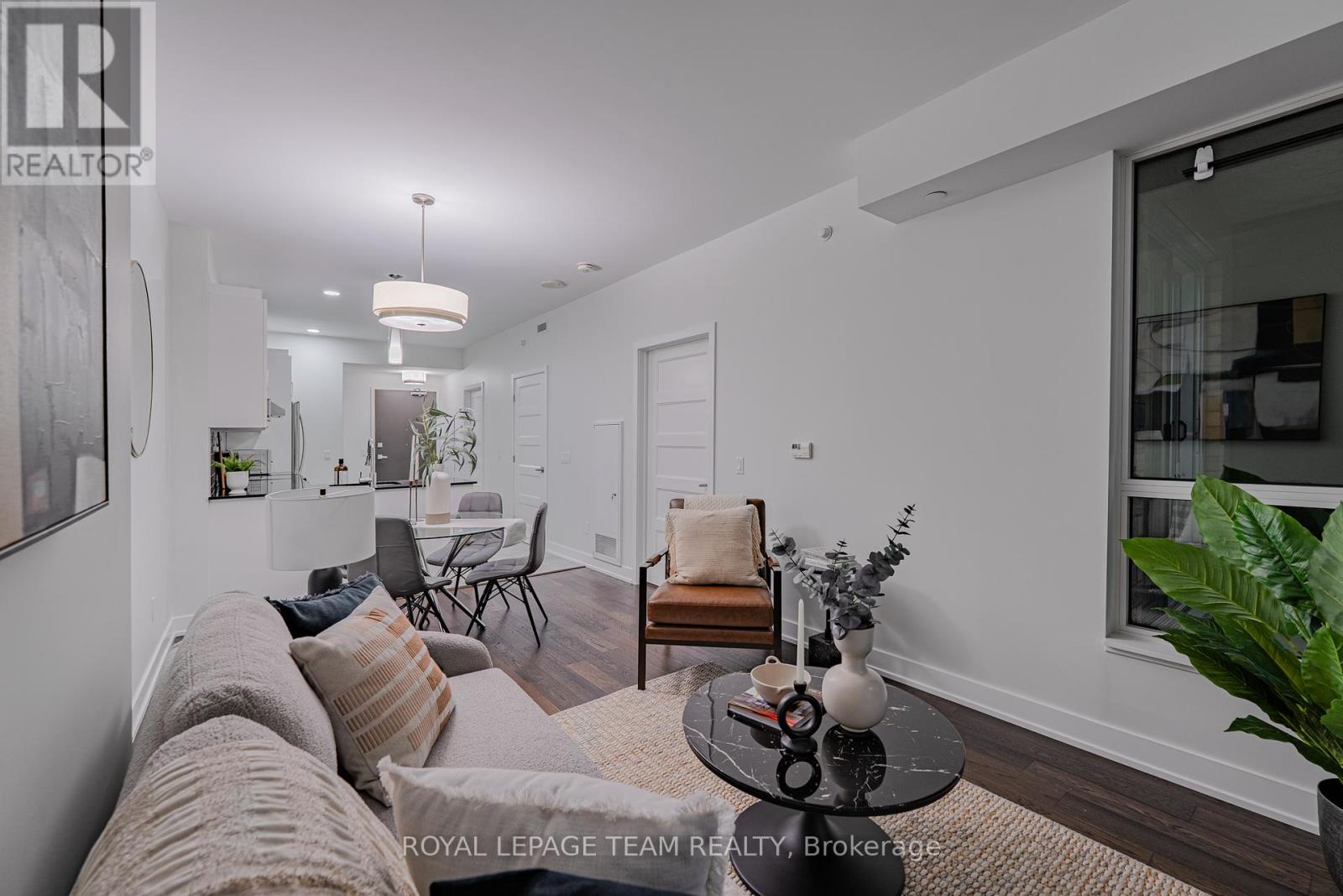 1106 - 200 Inlet Private