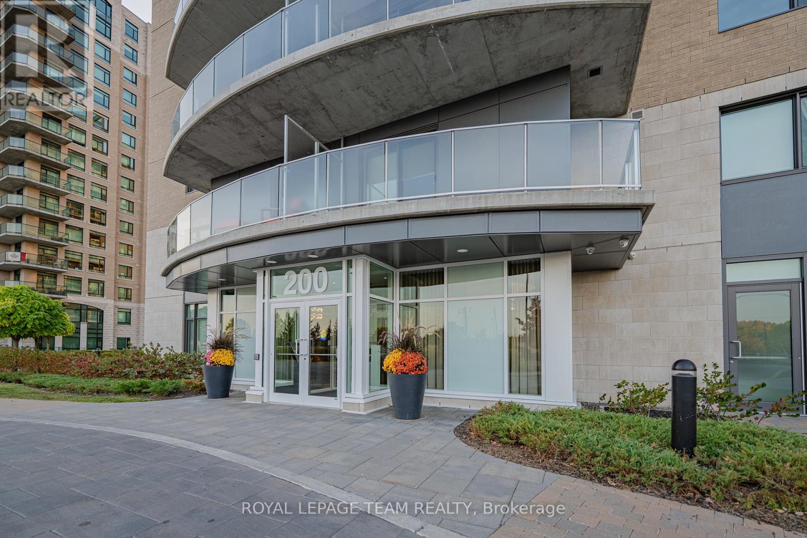 1106 - 200 Inlet Private