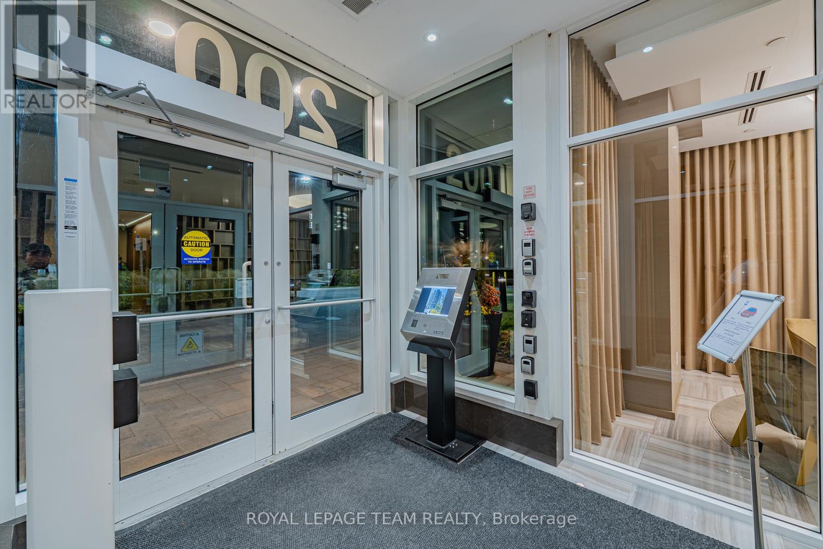 1106 - 200 Inlet Private