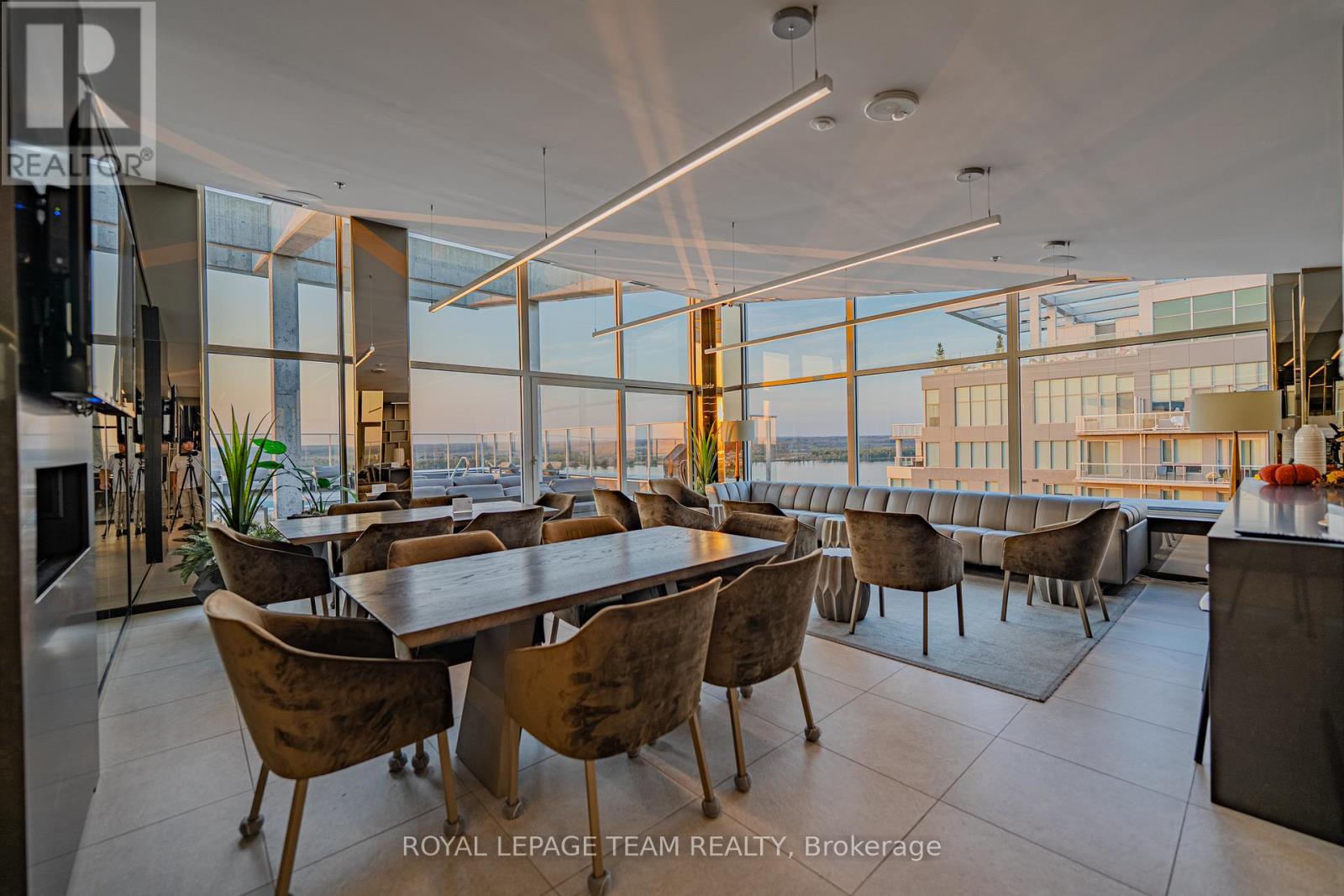 1106 - 200 Inlet Private