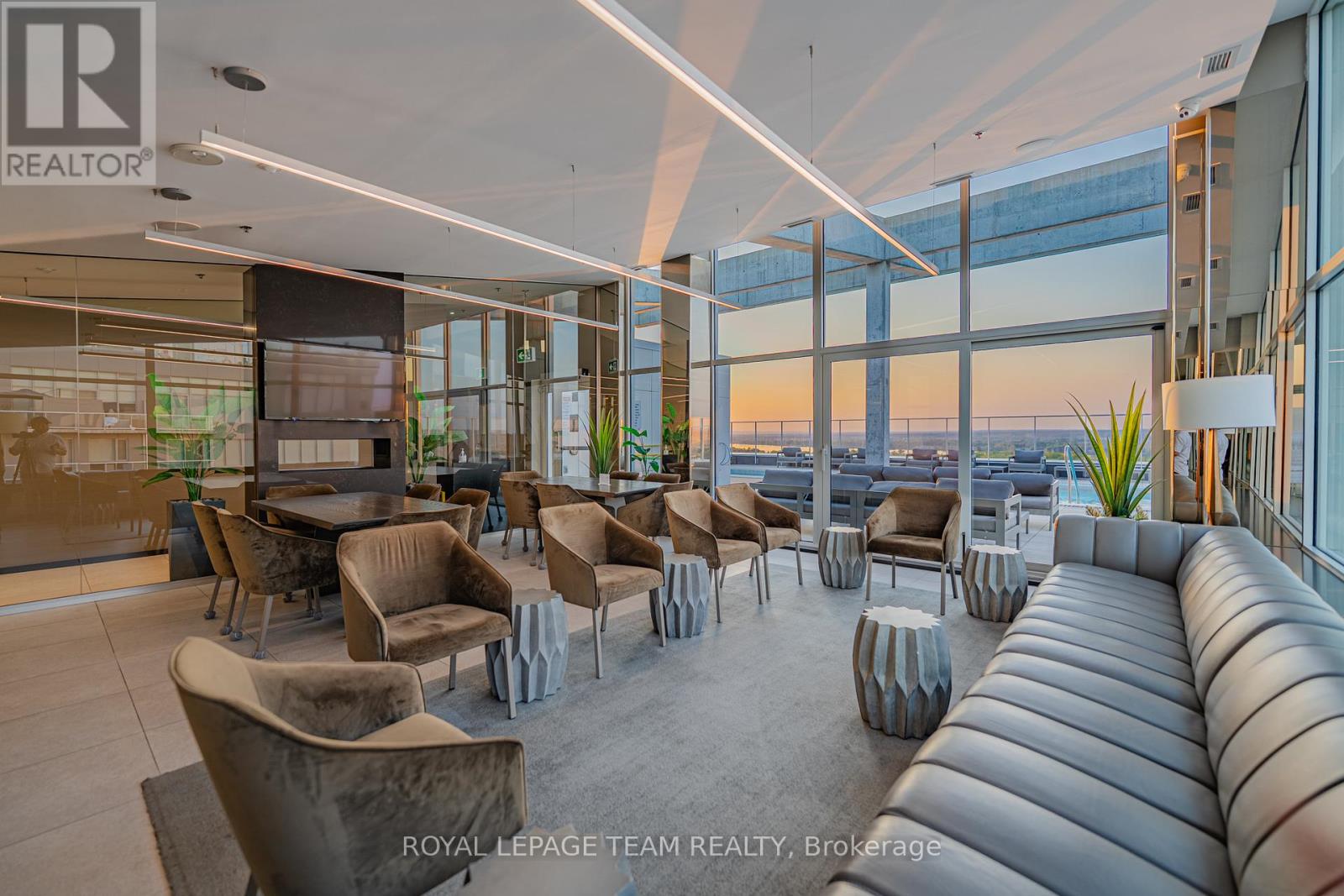 1106 - 200 Inlet Private