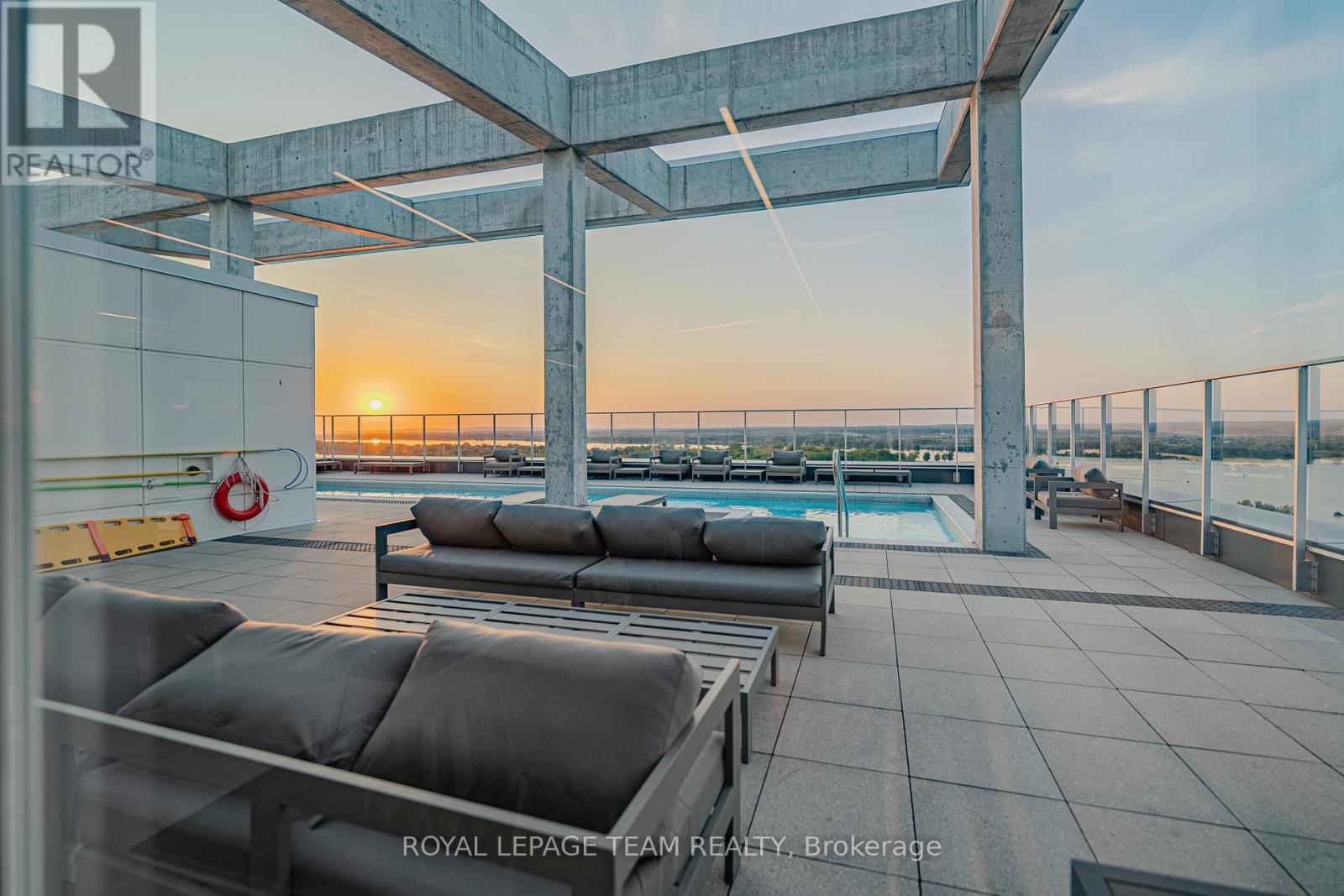 1106 - 200 Inlet Private