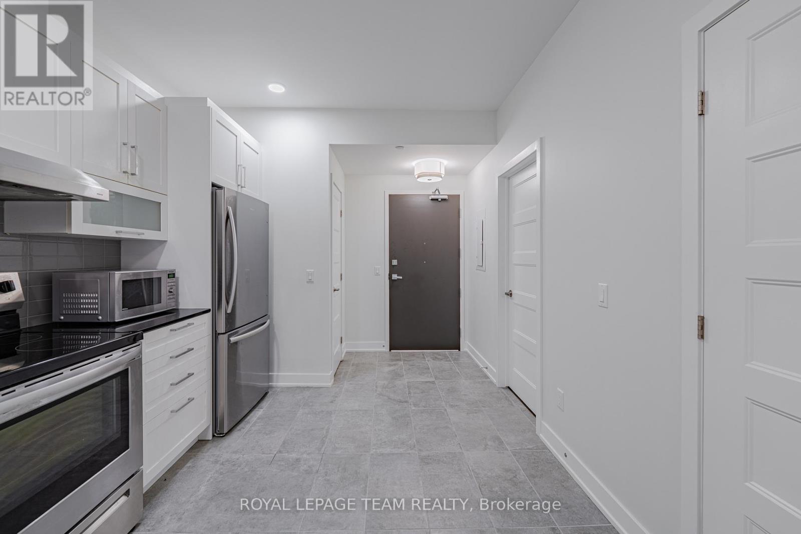 1106 - 200 Inlet Private