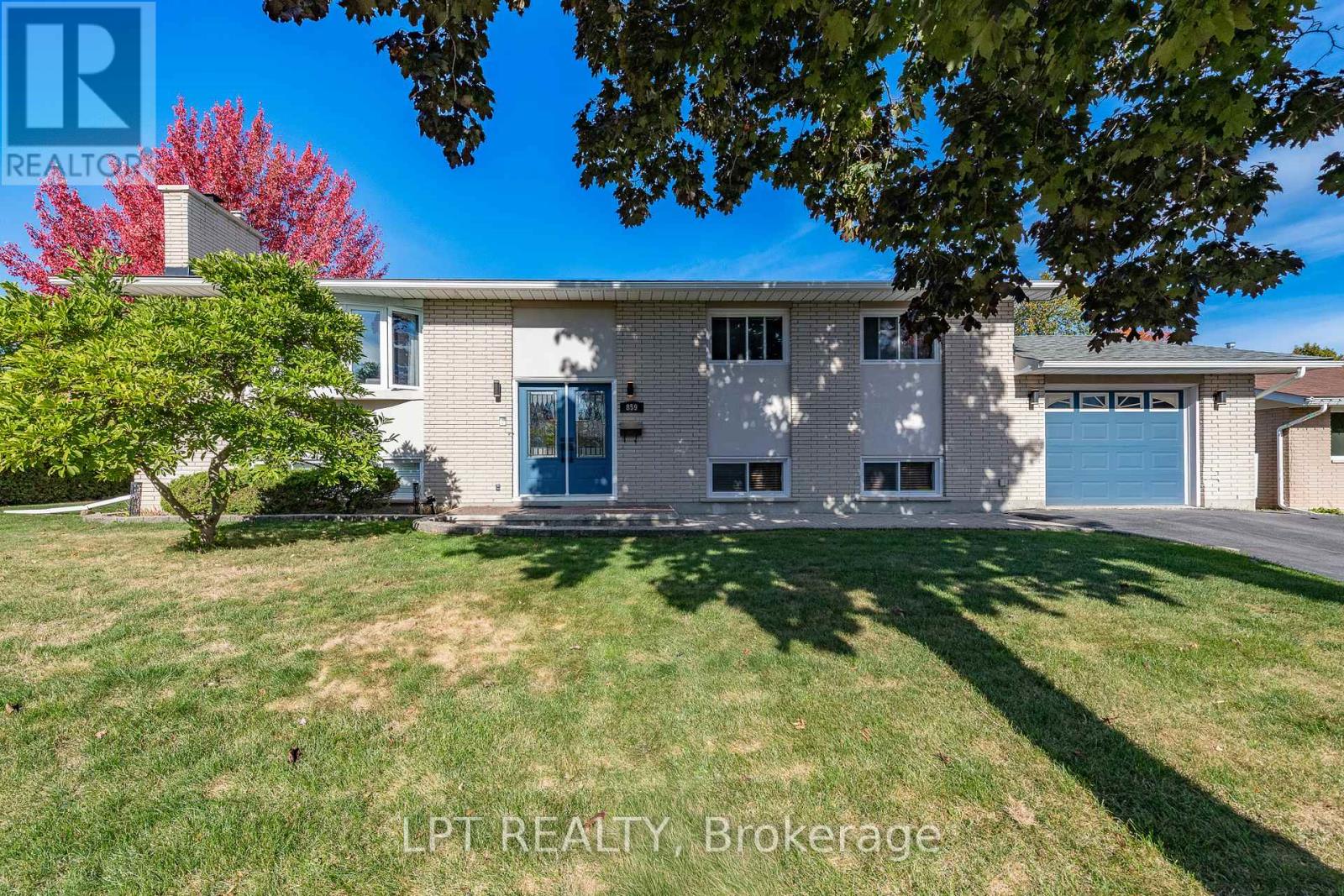 859 Griffith Way