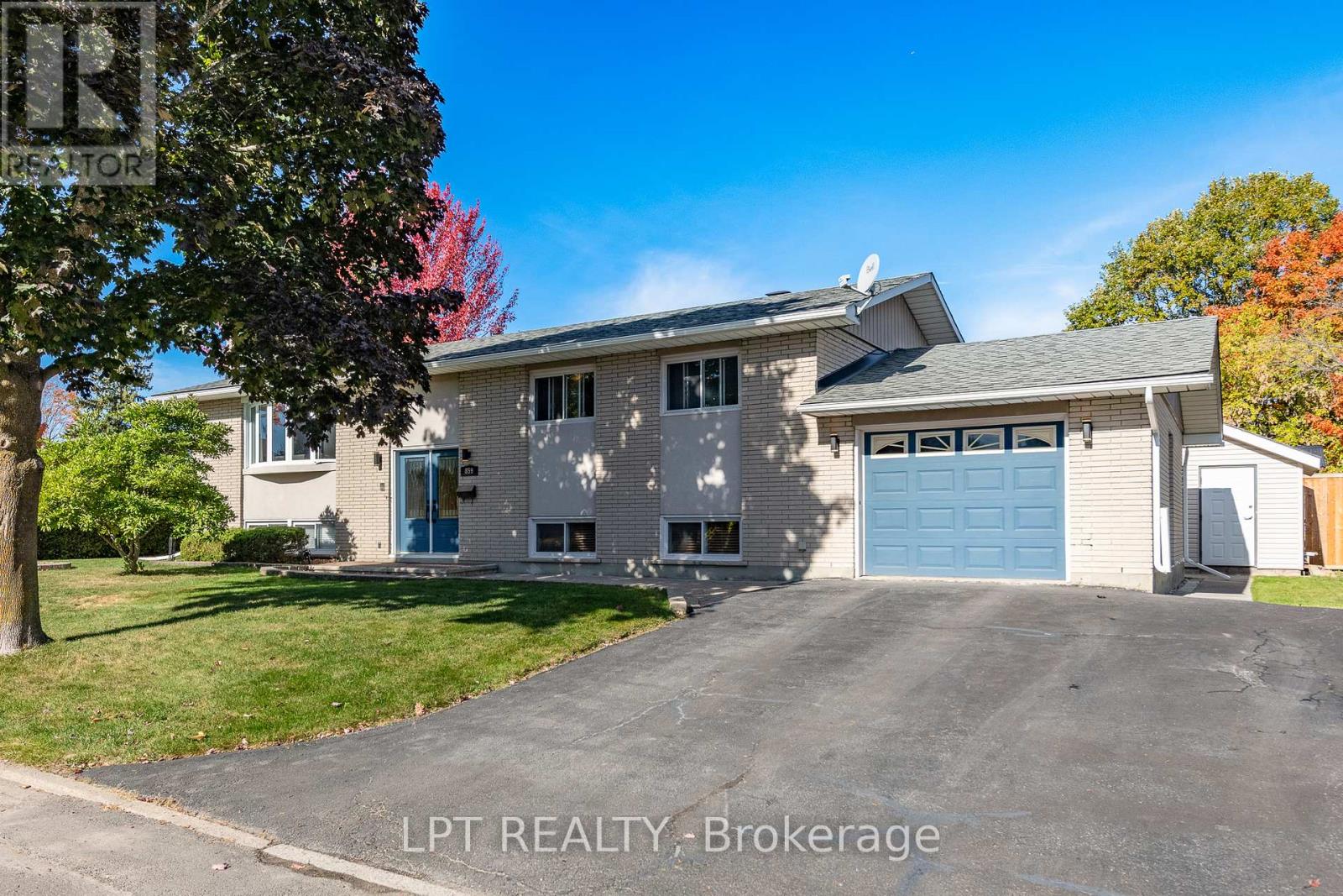 859 Griffith Way