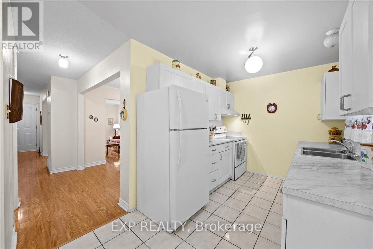 1971 Greenvale Lane