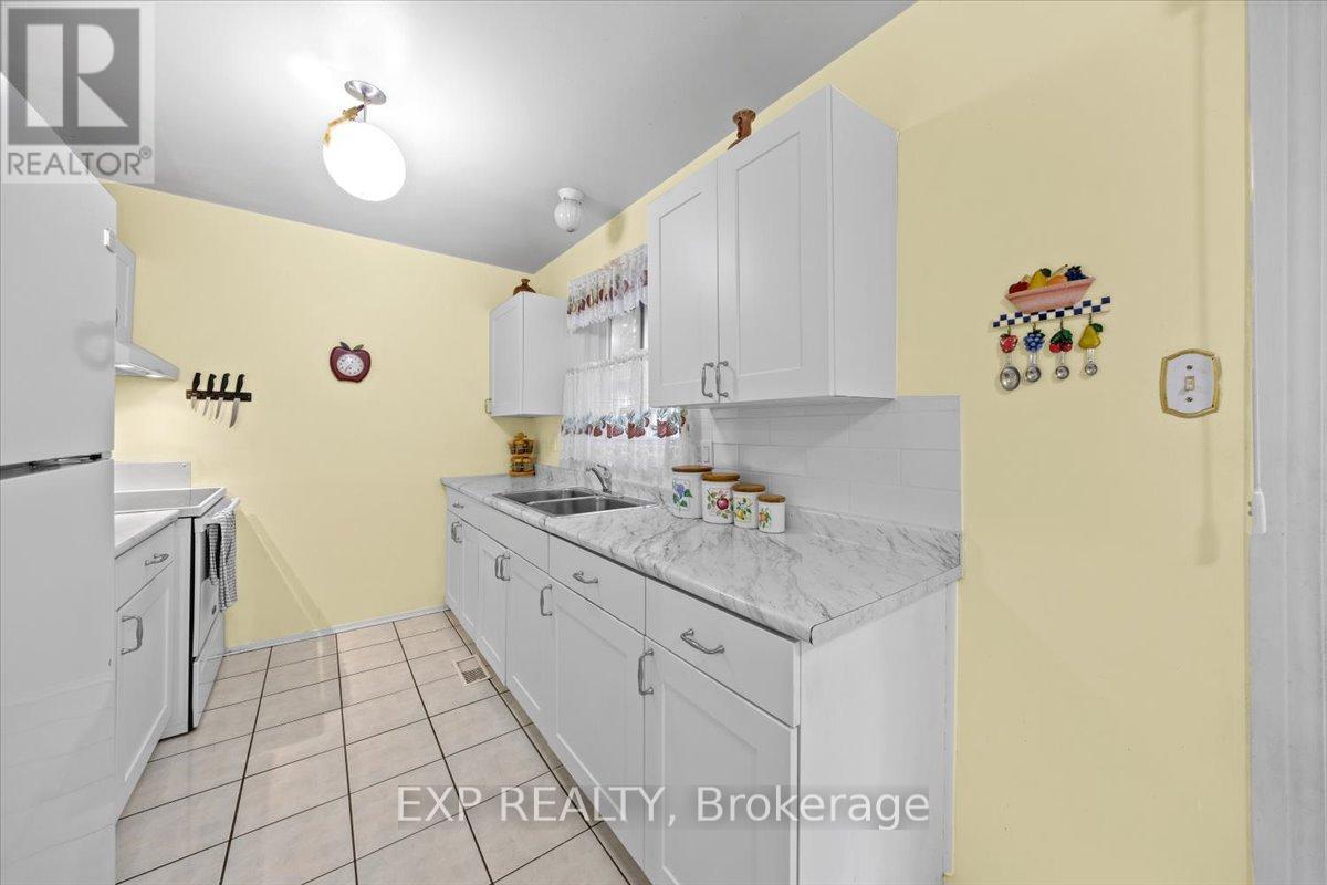 1971 Greenvale Lane