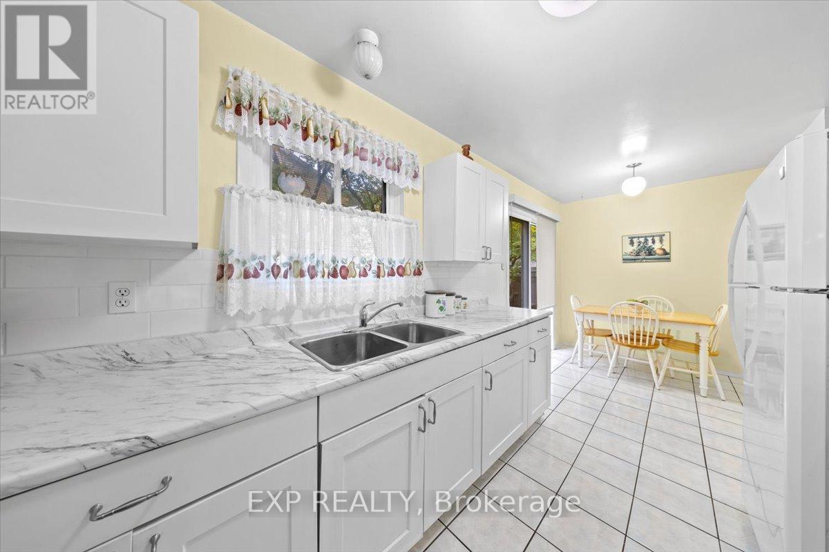 1971 Greenvale Lane