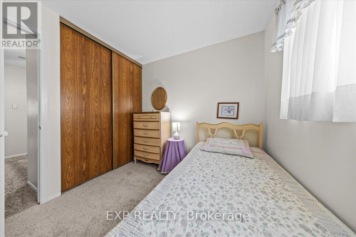 1971 Greenvale Lane